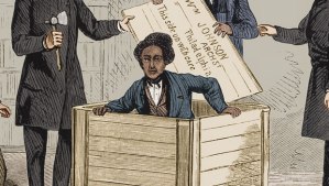 Brown saliendo de su caja.