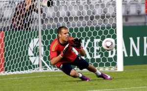 Rubén Miño competirá con Esteban por un puesto en la portería del Real Oviedo