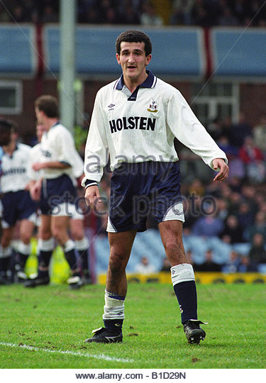 vinnie-samways-playing-for-tottenham-hotspur-5-1-1992-b1d29n