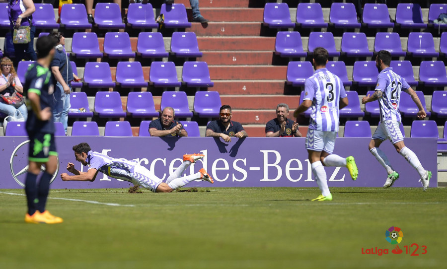 w_900x700_09133730cor_foz8067